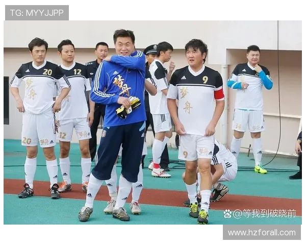 中国足球队备战亚洲杯，主帅强调团队协作与防守稳固