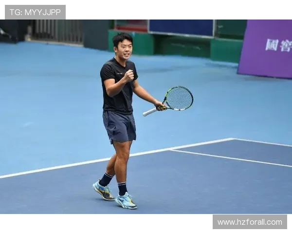 全球网球巡回赛新赛季展望 强者争锋新秀崛起 谁将主宰2025年网坛