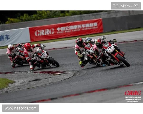 世界摩托车大奖赛赛场风云再起顶尖车手巅峰对决引爆热议全场观众